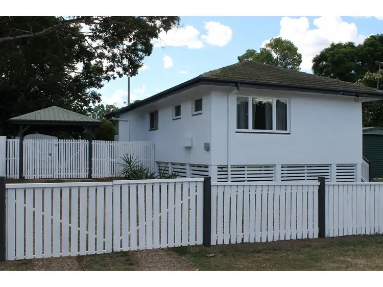 17 Sturt Street, Leichhardt QLD 4305