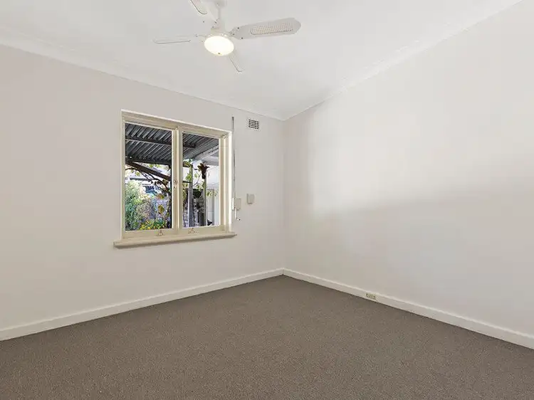Fourth view of Homely house listing, 33 Sevington Street, Maddington WA 6109