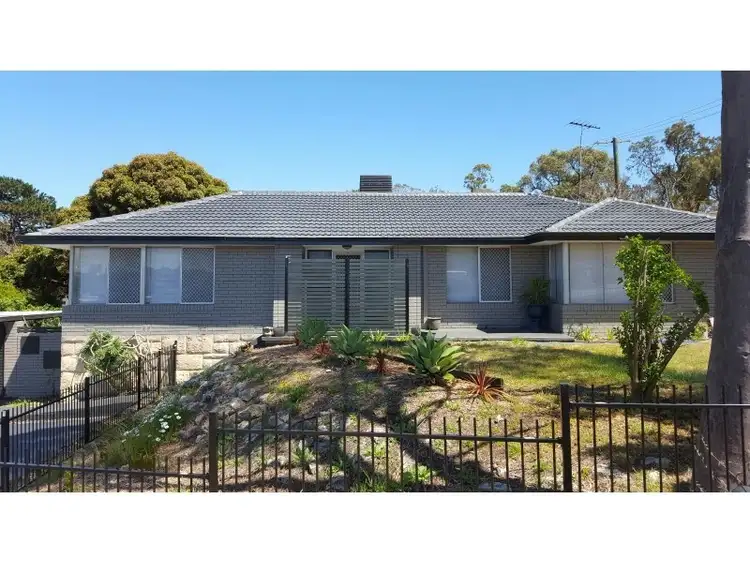 Sixth view of Homely house listing, 5 Dowling Place, Orelia WA 6167