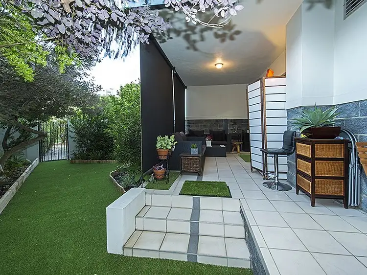 17/1 Stirling Street, South Perth WA 6151