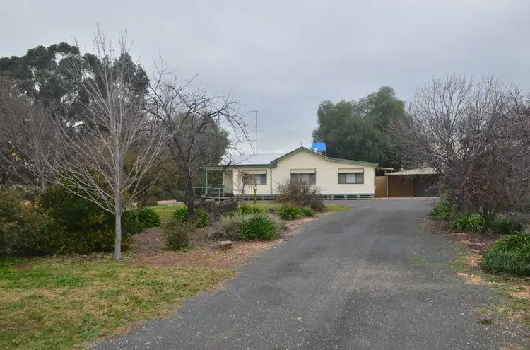 7-9 Frederick Street, Urana NSW 2645