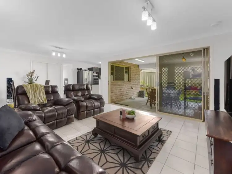 25 Winnetts Road, Daisy Hill QLD 4127