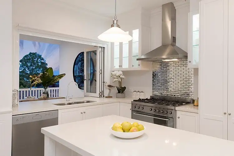 17A Forbes Street, Hawthorne QLD 4171