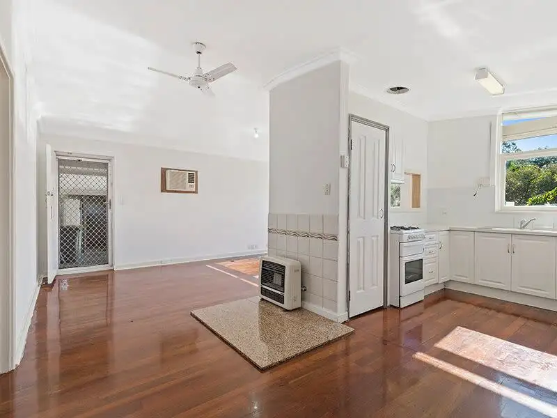 Main view of Homely house listing, 33 Sevington Street, Maddington WA 6109
