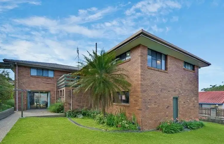 Second view of Homely house listing, 3 Marisa Court, Moffat Beach QLD 4551
