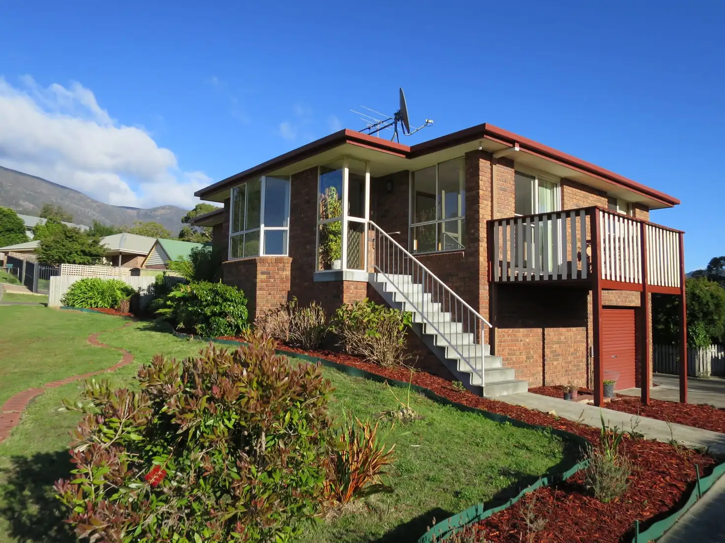 Main view of Homely unit listing, 1/4 Nursery Court, Lenah Valley TAS 7008