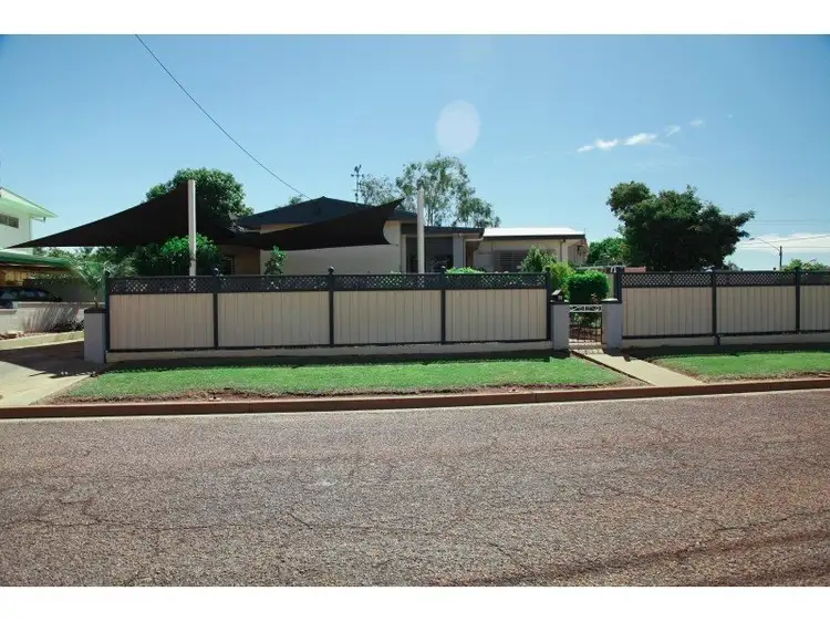 10 Ruby Street, Happy Valley QLD 4825