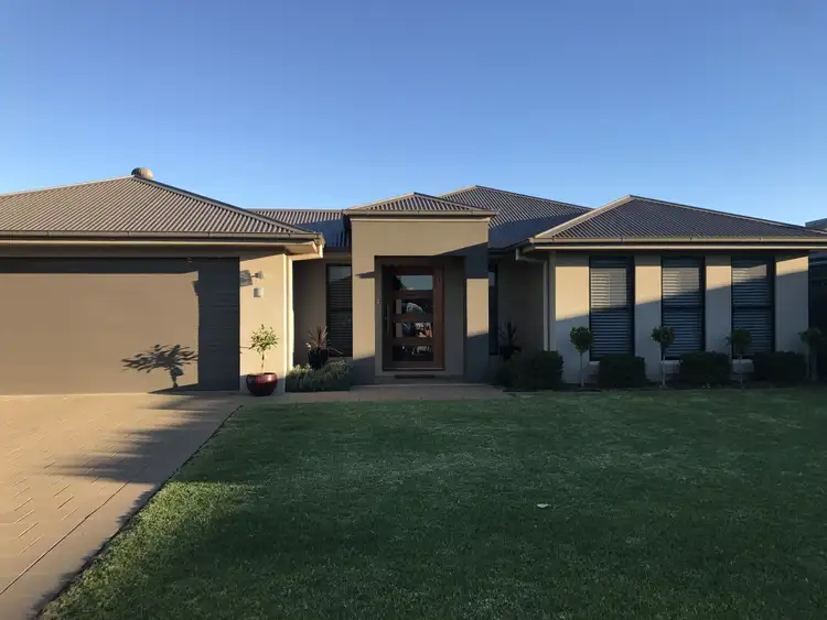 8 Oxbow Court, Dubbo NSW 2830