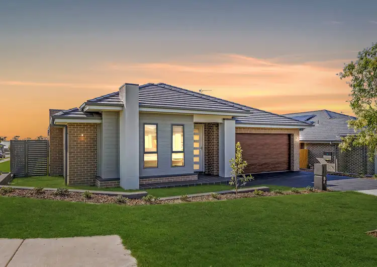 Fourth view of Homely house listing, 8 Lucan Street, Chisholm NSW 2322