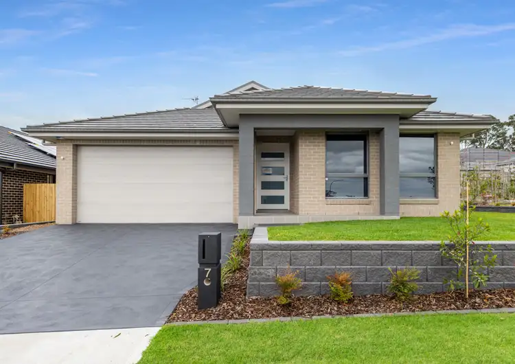 7 Lucan Street, Chisholm NSW 2322