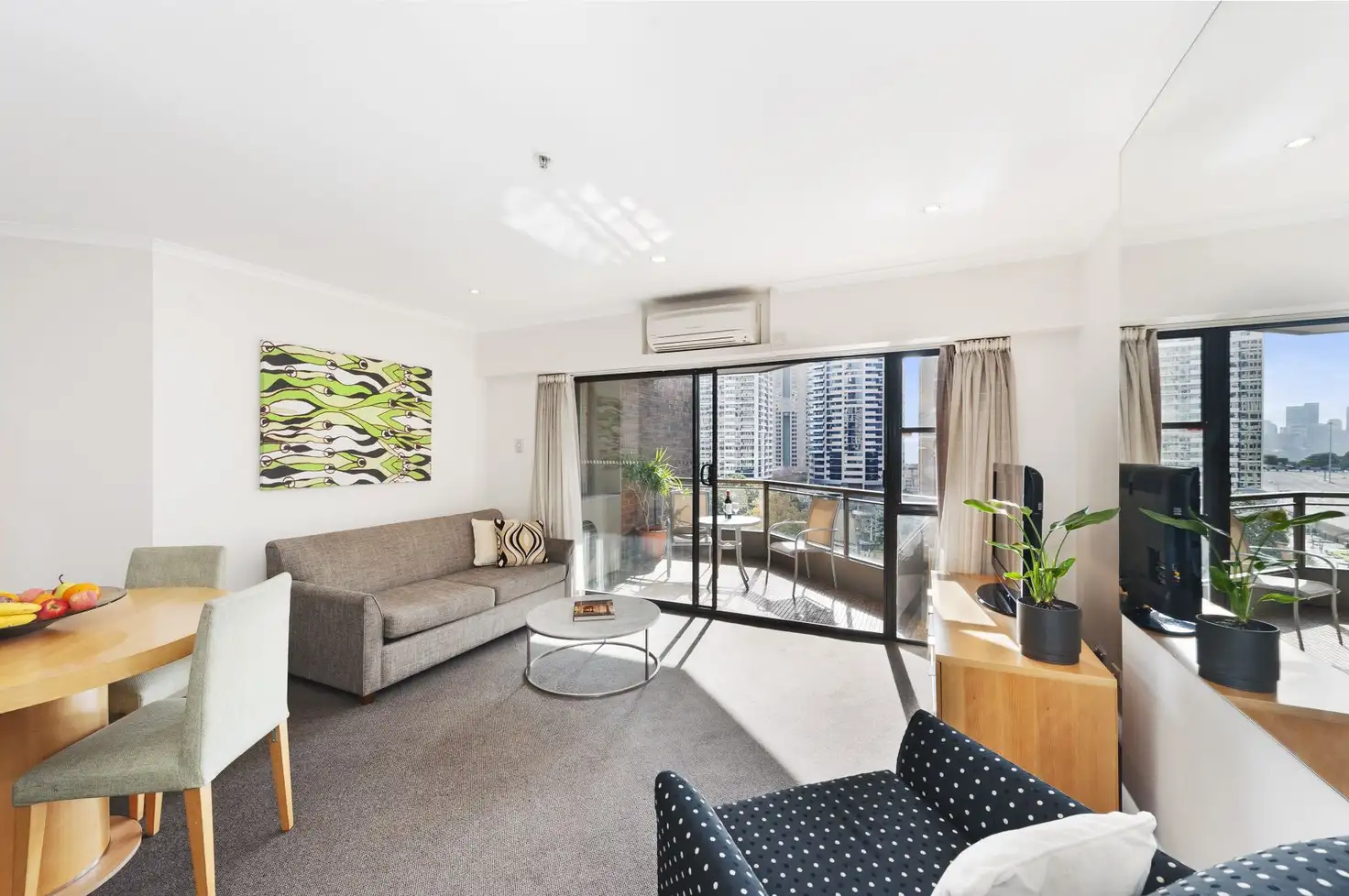 Main view of Homely studio listing, 1007/5 York Street, Sydney NSW 2000