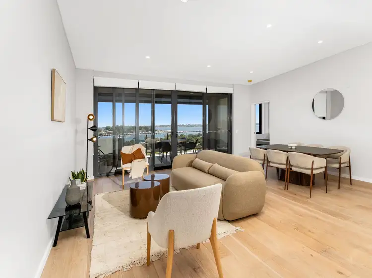 707/8 Henley, Como WA 6152