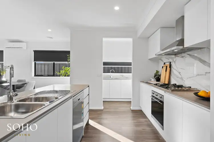 Sixth view of Homely house listing, 258 Manor Lakes Boulevard, Manor Lakes VIC 3024