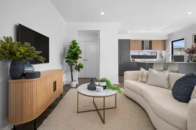 Sixth view of Homely townhouse listing, 2 Lanark Street, Clyde North VIC 3978