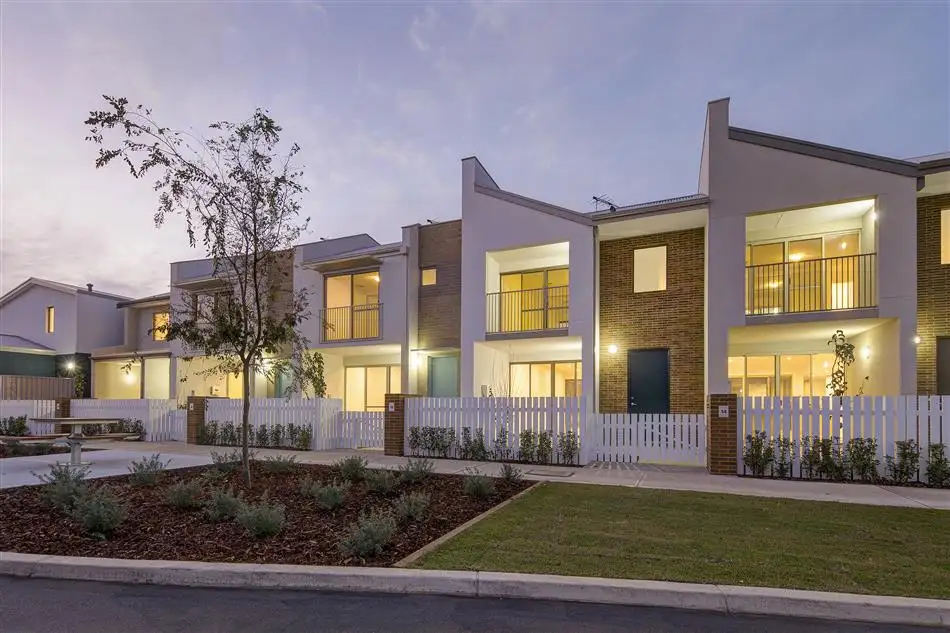 Main view of Homely townhouse listing, 10 Azurite Way, Treeby WA 6164