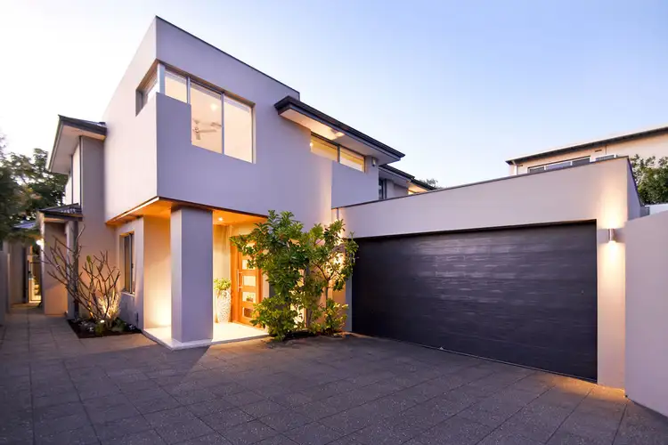 251A Grand Promenade, Doubleview WA 6018