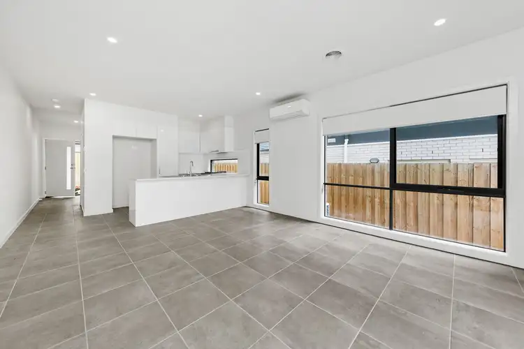 Fourth view of Homely townhouse listing, 4/16 Sylvanwood Crescent, Narre Warren VIC 3805