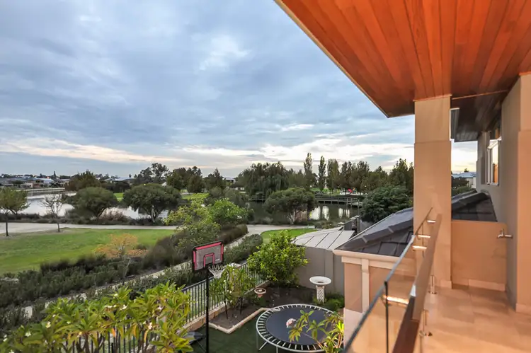 40 Coralvine Grange, Stirling WA 6021