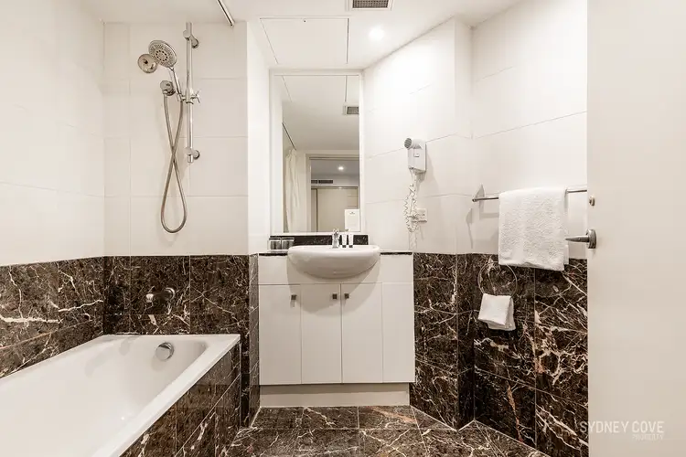 Fifth view of Homely studio listing, 622/38 Harbour Street, Sydney NSW 2000
