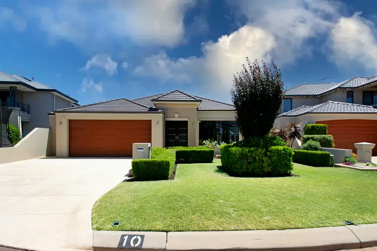 10 Honeymyrtle Turn, Stirling WA 6021