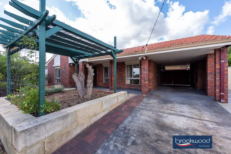15 Vanessa Way, Swan View WA 6056