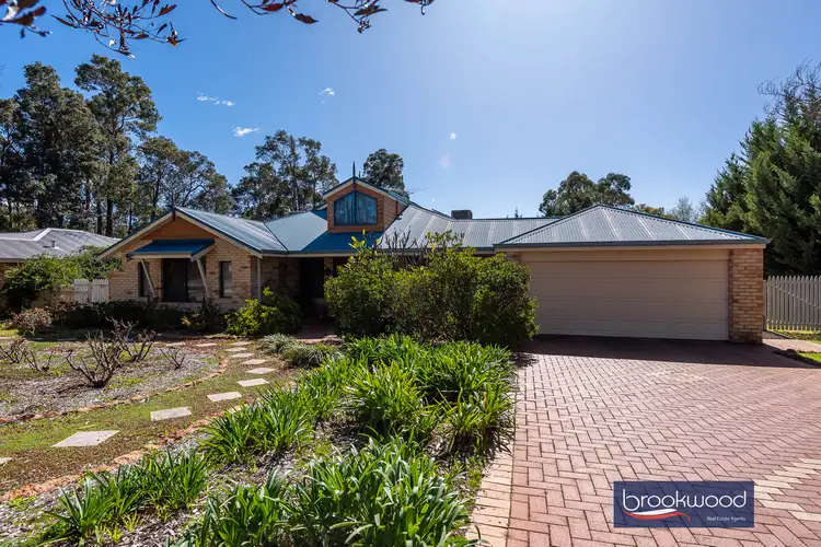 10 Painter Crescent, Mundaring WA 6073