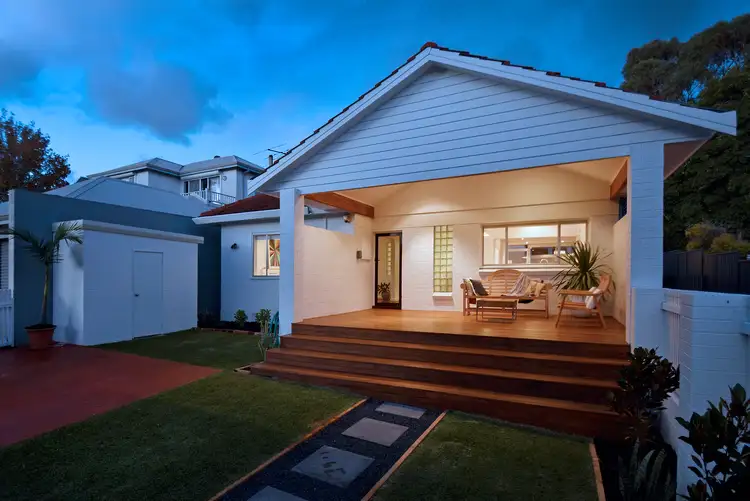 246 Grand Promenade, Doubleview WA 6018