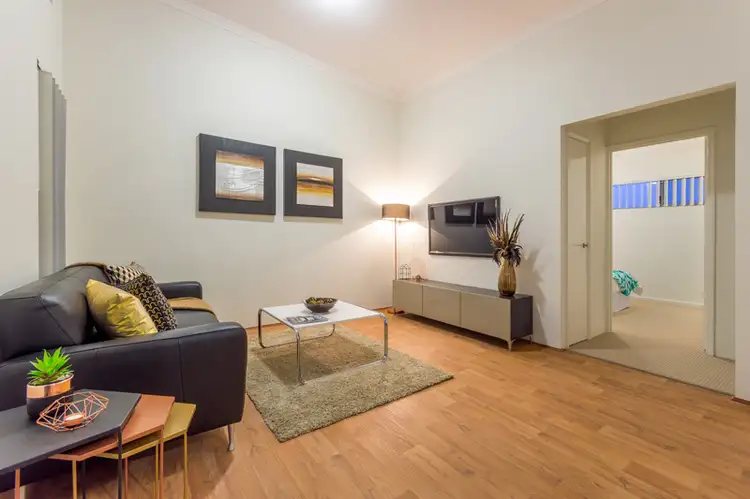 4/11 Biloxi Loop, Success WA 6164