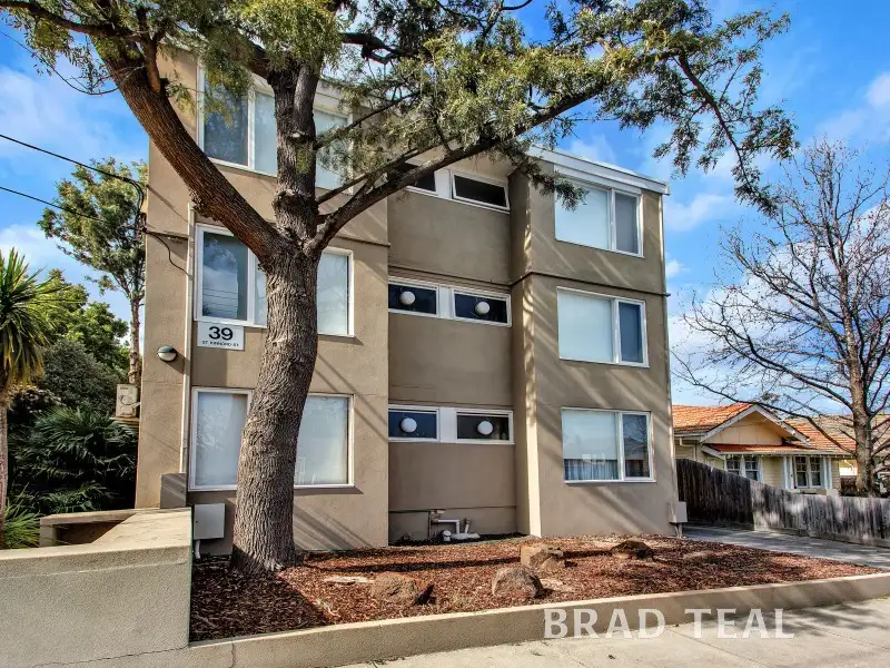 Main view of Homely apartment listing, 9/39 St Kinnord Street, Aberfeldie VIC 3040