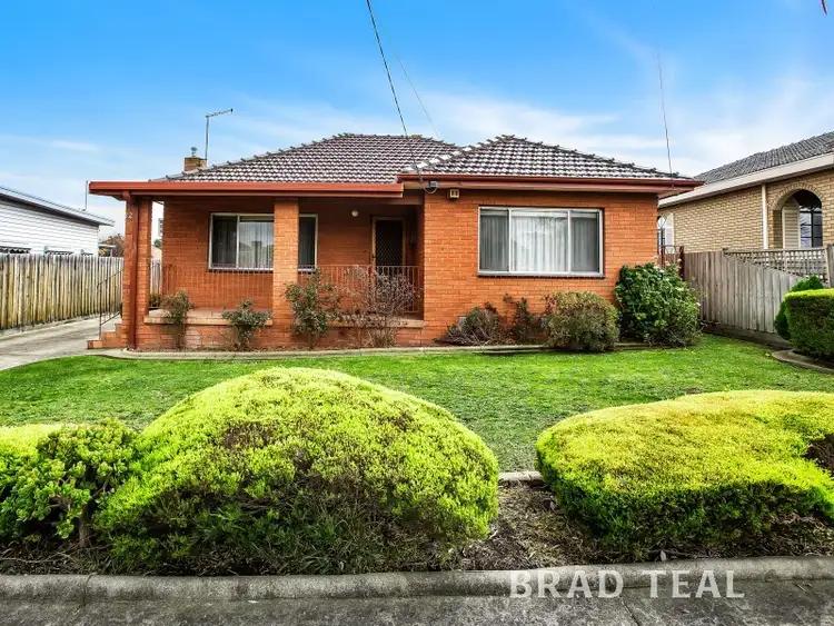 12 Jessie Street, Oak Park VIC 3046