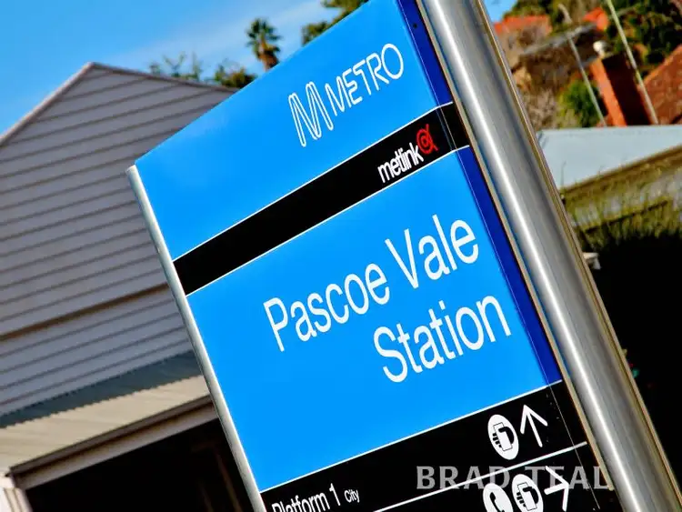 Fifth view of Homely house listing, 19 Mascoma Street, Strathmore VIC 3041