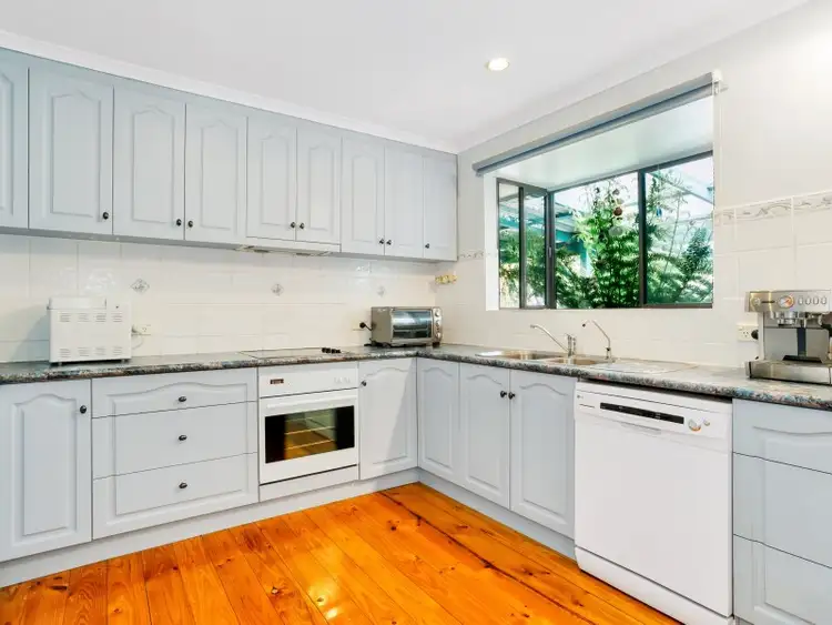 Second view of Homely house listing, 27 Jeffery Street, Carlsruhe VIC 3442
