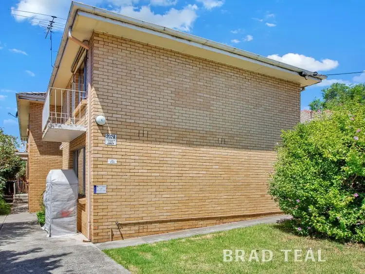 Sixth view of Homely apartment listing, 2/202A Pascoe Vale Road, Essendon VIC 3040