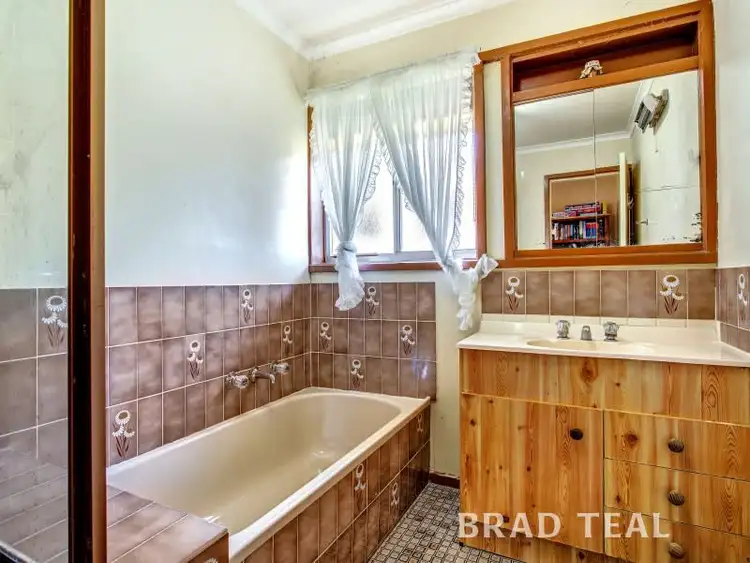 Sixth view of Homely house listing, 9 Meldrum Court, Sunbury VIC 3429