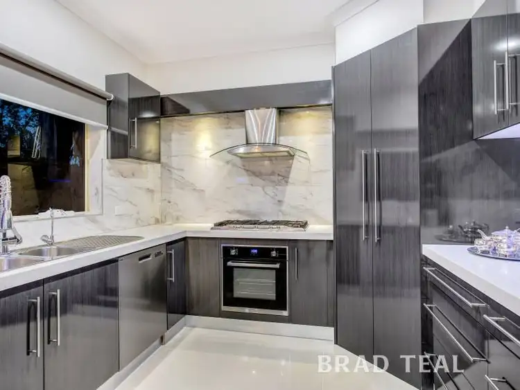 Fifth view of Homely house listing, 10 Bundanoon Avenue, Sunbury VIC 3429