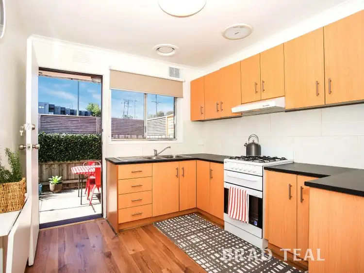 Sixth view of Homely unit listing, 1/569 Pascoe Vale Road, Oak Park VIC 3046