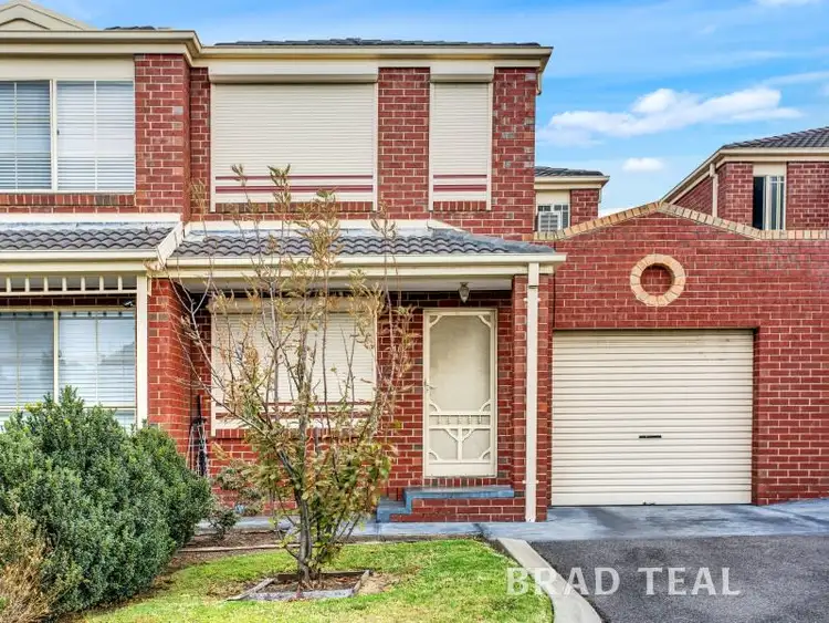 10 Village Avenue, Taylors Lakes VIC 3038