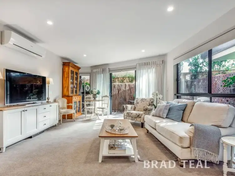 Second view of Homely unit listing, 4/16 Winifred Street, Essendon VIC 3040