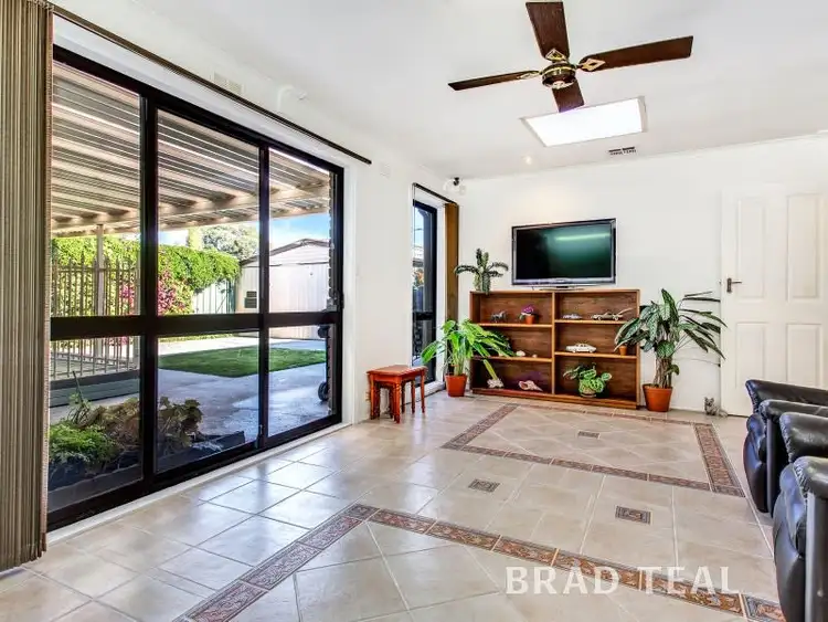 Fifth view of Homely house listing, 18 Loddon Ave, Keilor VIC 3036