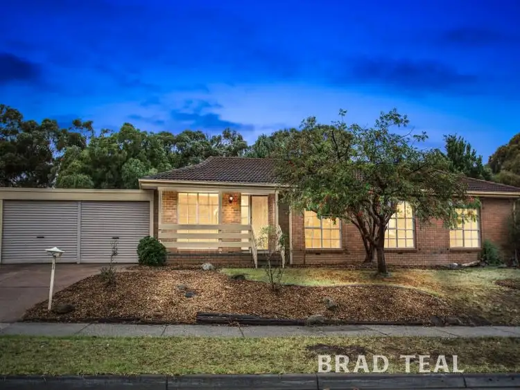 4 Dunrossil Drive, Sunbury VIC 3429