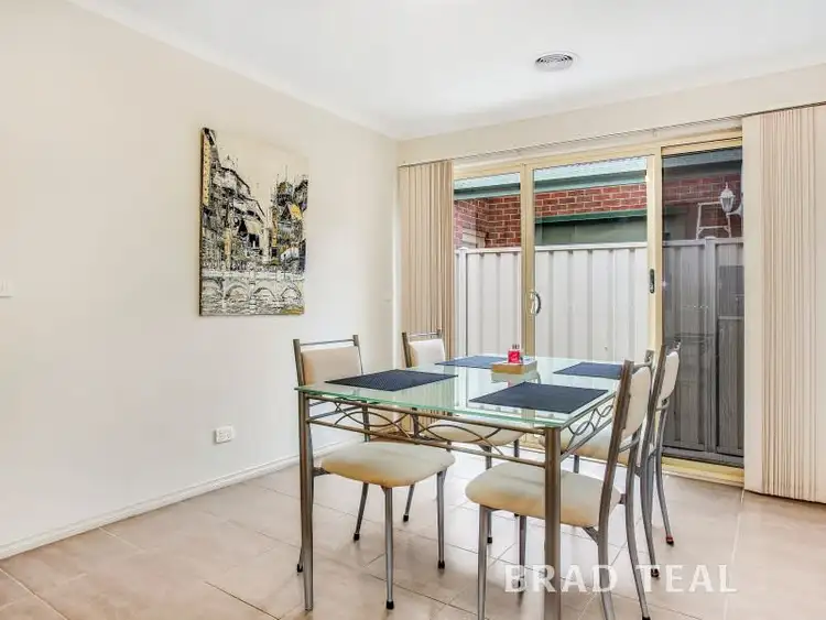 Sixth view of Homely house listing, 8 Bendigo Circuit, Caroline Springs VIC 3023