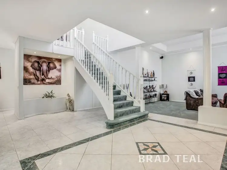 Fifth view of Homely house listing, 2 Henty Court, Taylors Lakes VIC 3038