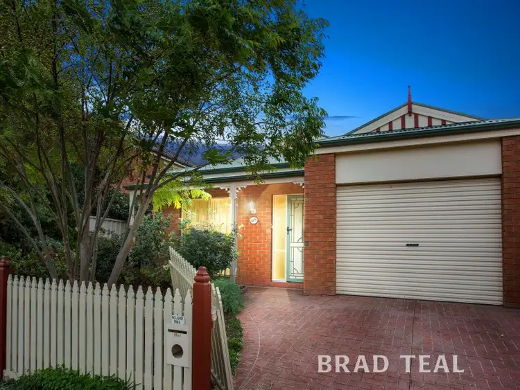 52 Parkin Avenue, Caroline Springs VIC 3023