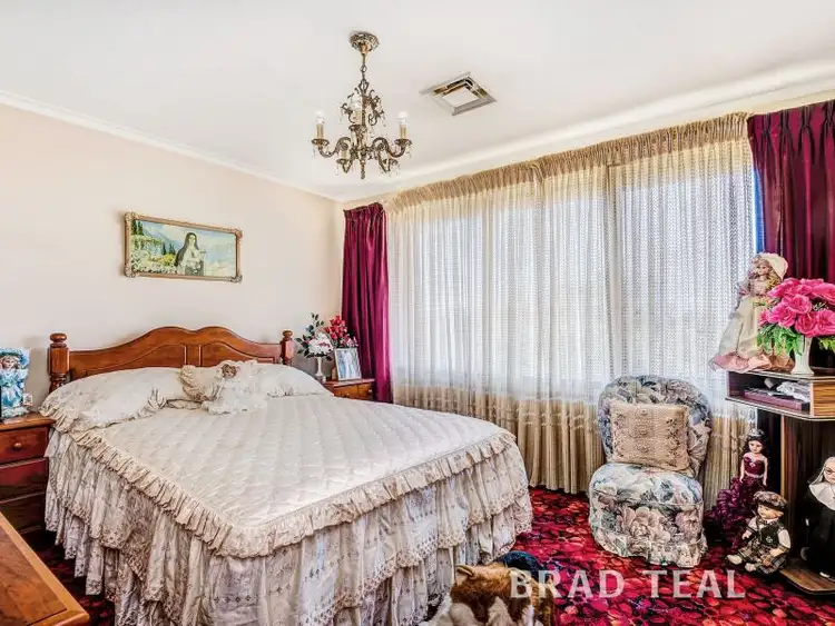 Fifth view of Homely house listing, 9 Galway Grove, Gladstone Park VIC 3043