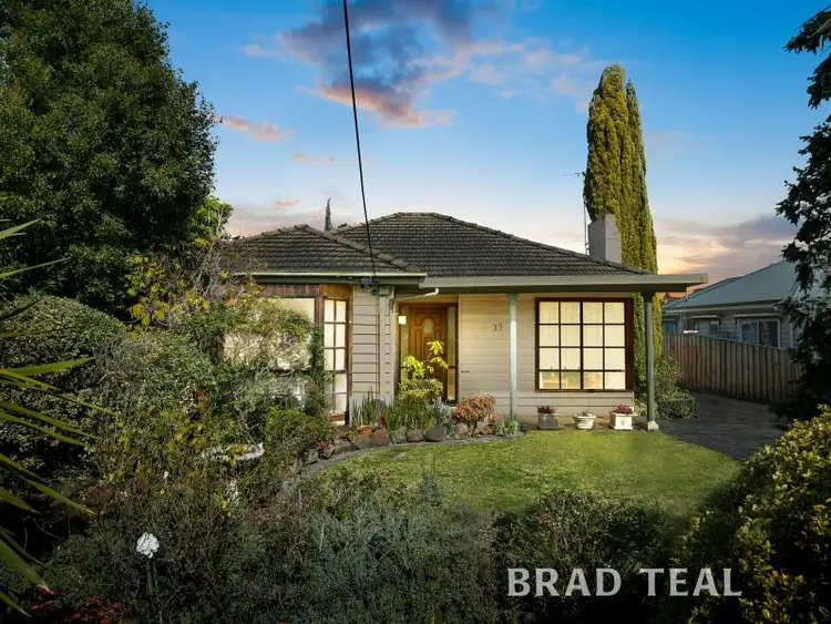 33 Kernan Street, Strathmore VIC 3041