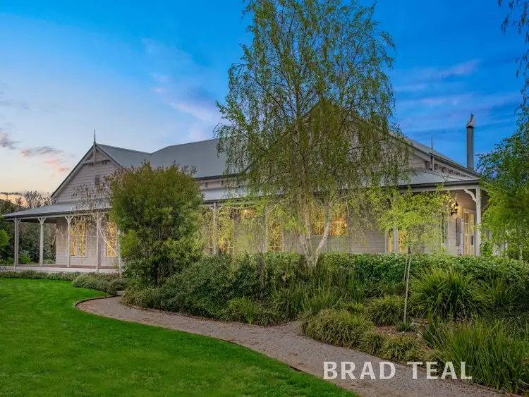 4 Oakdale Lane, Sunbury VIC 3429