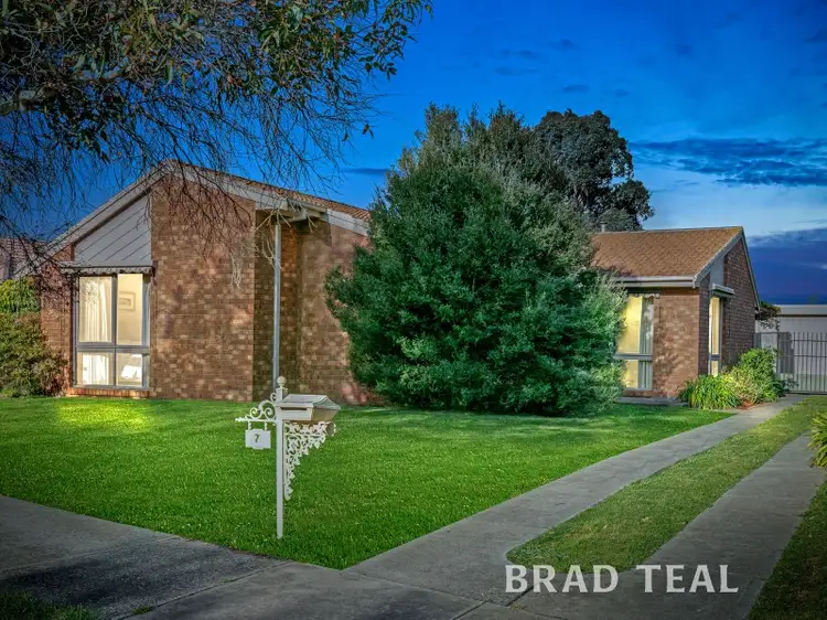 Third view of Homely house listing, 7 Scullin Court, Sunbury VIC 3429