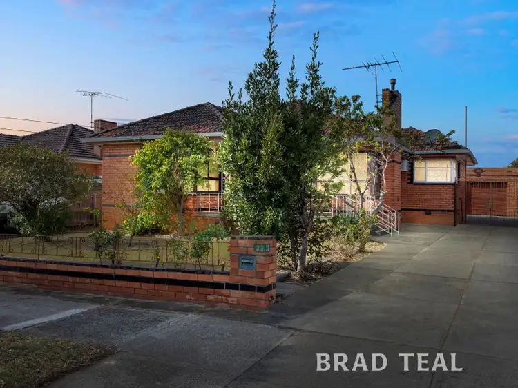 33 Queens Parade, Fawkner VIC 3060