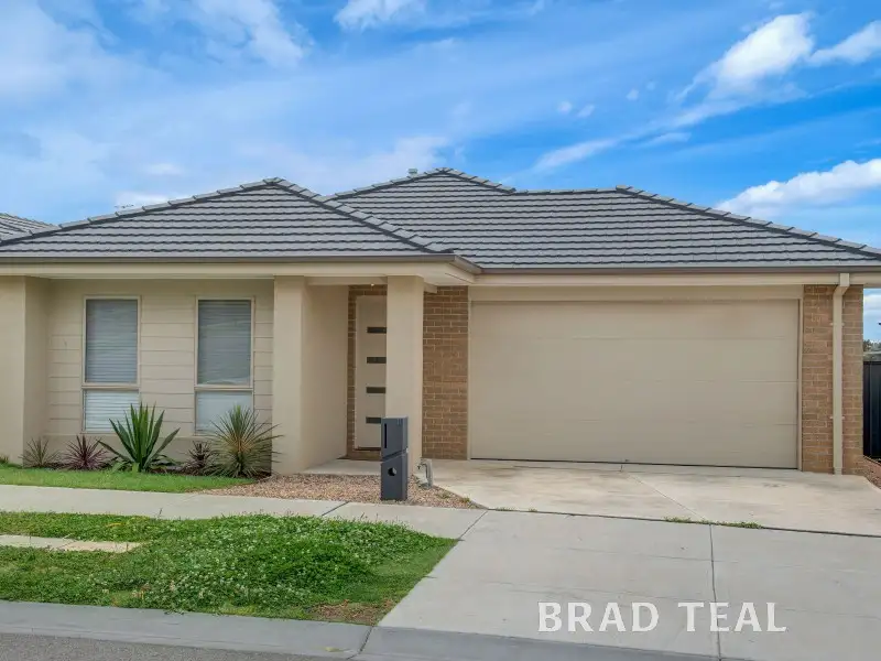 Main view of Homely house listing, 11 Nethercote Street, Craigieburn VIC 3064