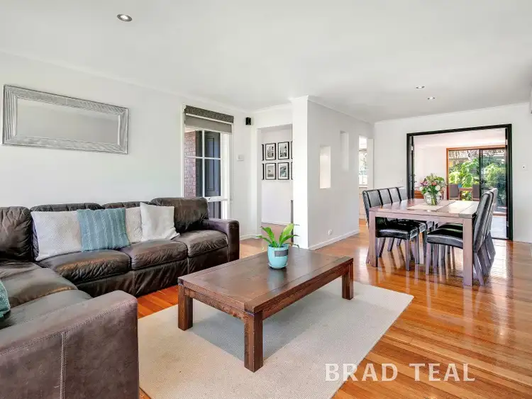 Second view of Homely house listing, 3 Samari Close, Keilor VIC 3036